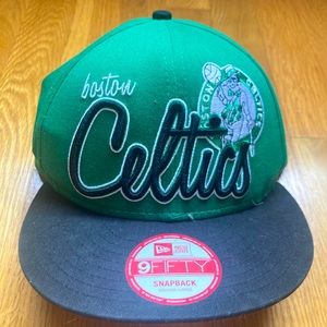 Boston Celtics SnapBack with lanyard!